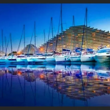 Vue Exceptionnelle Marina Baie Des Anges